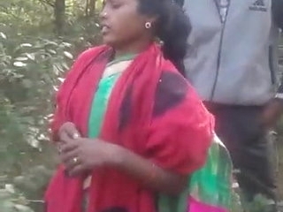 Indian girlfriend sex in jungle
